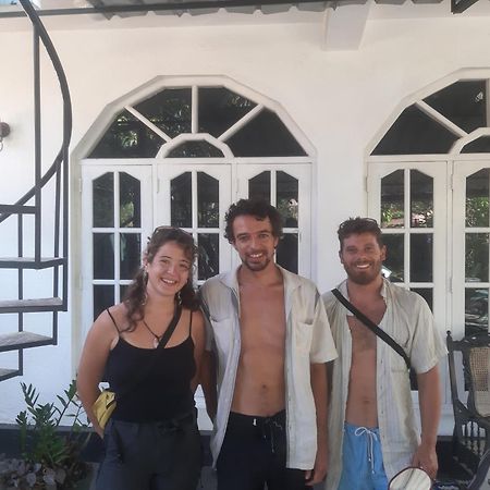 Hellen Homestay Negombo Exteriör bild