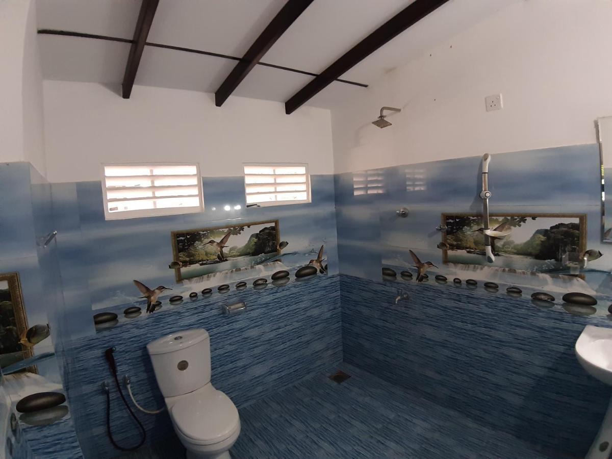 Hellen Homestay Negombo Exteriör bild