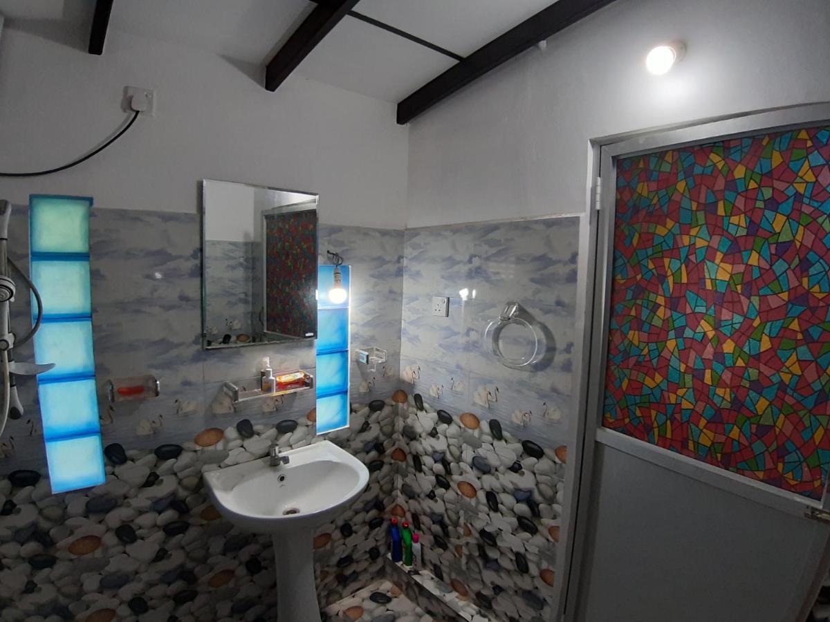 Hellen Homestay Negombo Exteriör bild