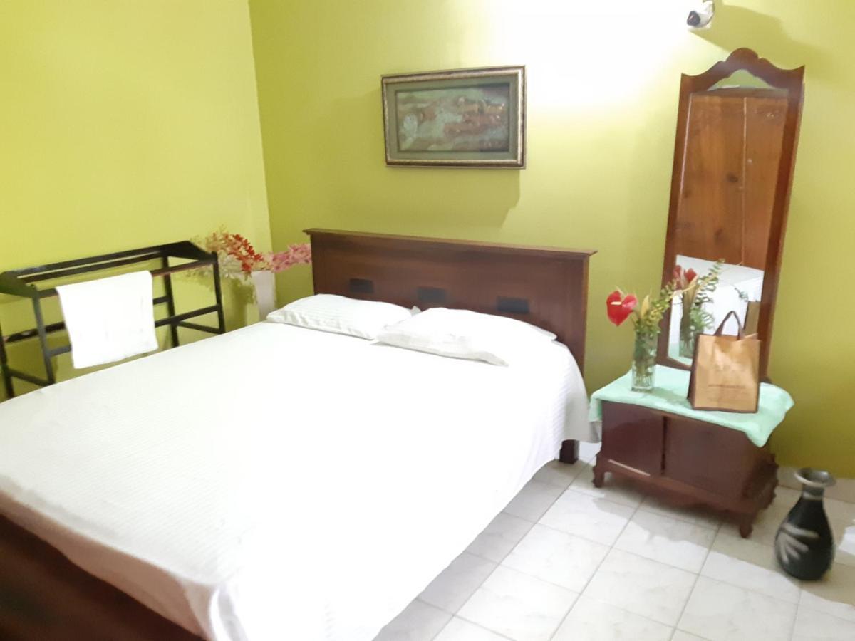 Hellen Homestay Negombo Exteriör bild