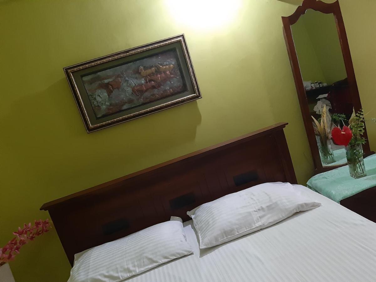 Hellen Homestay Negombo Exteriör bild