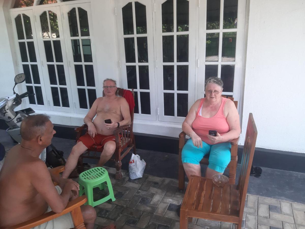 Hellen Homestay Negombo Exteriör bild