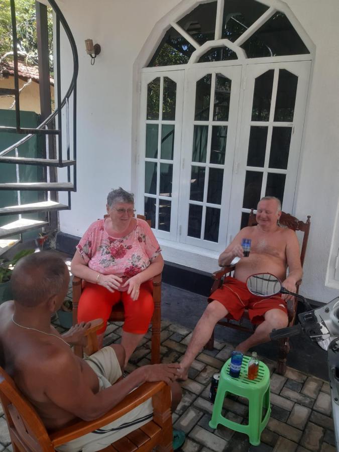 Hellen Homestay Negombo Exteriör bild